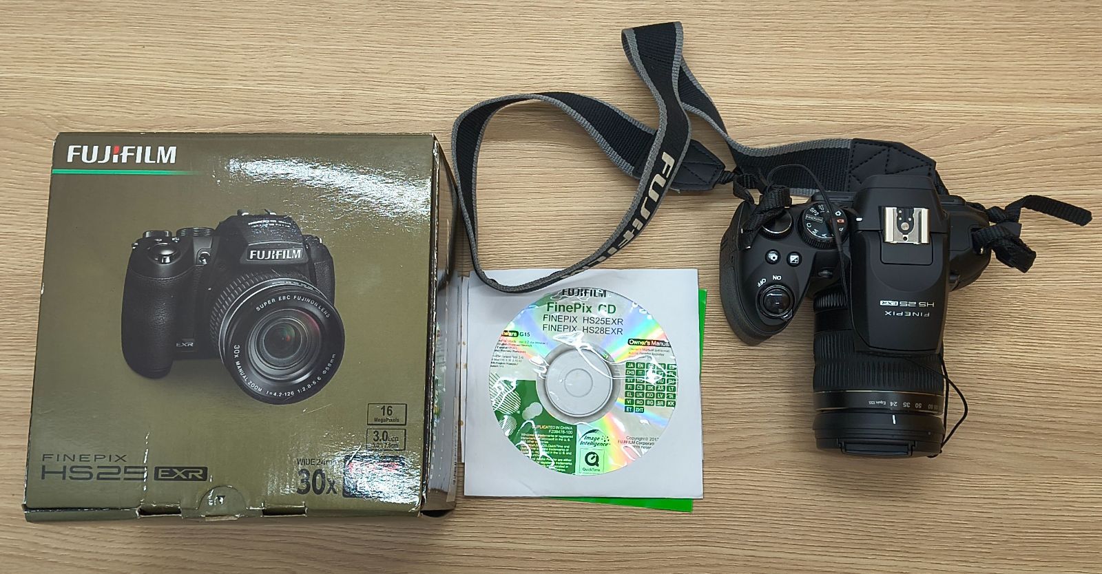 ★【美品/動作確認済】FUJIFILM FinePix HS25EXR 箱・付属品付