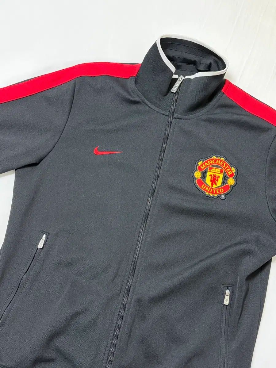 マンチェスター・ユナイテッド MANCHESTER UNITED FC(マンチェスター・ユナイテッドFC) NIKE ブラック トラックジャージ L