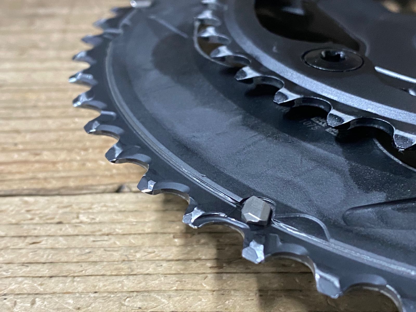 JZ473 シマノ SHIMANO アルテグラ ULTEGRA FC-R8100 クランクセット 52