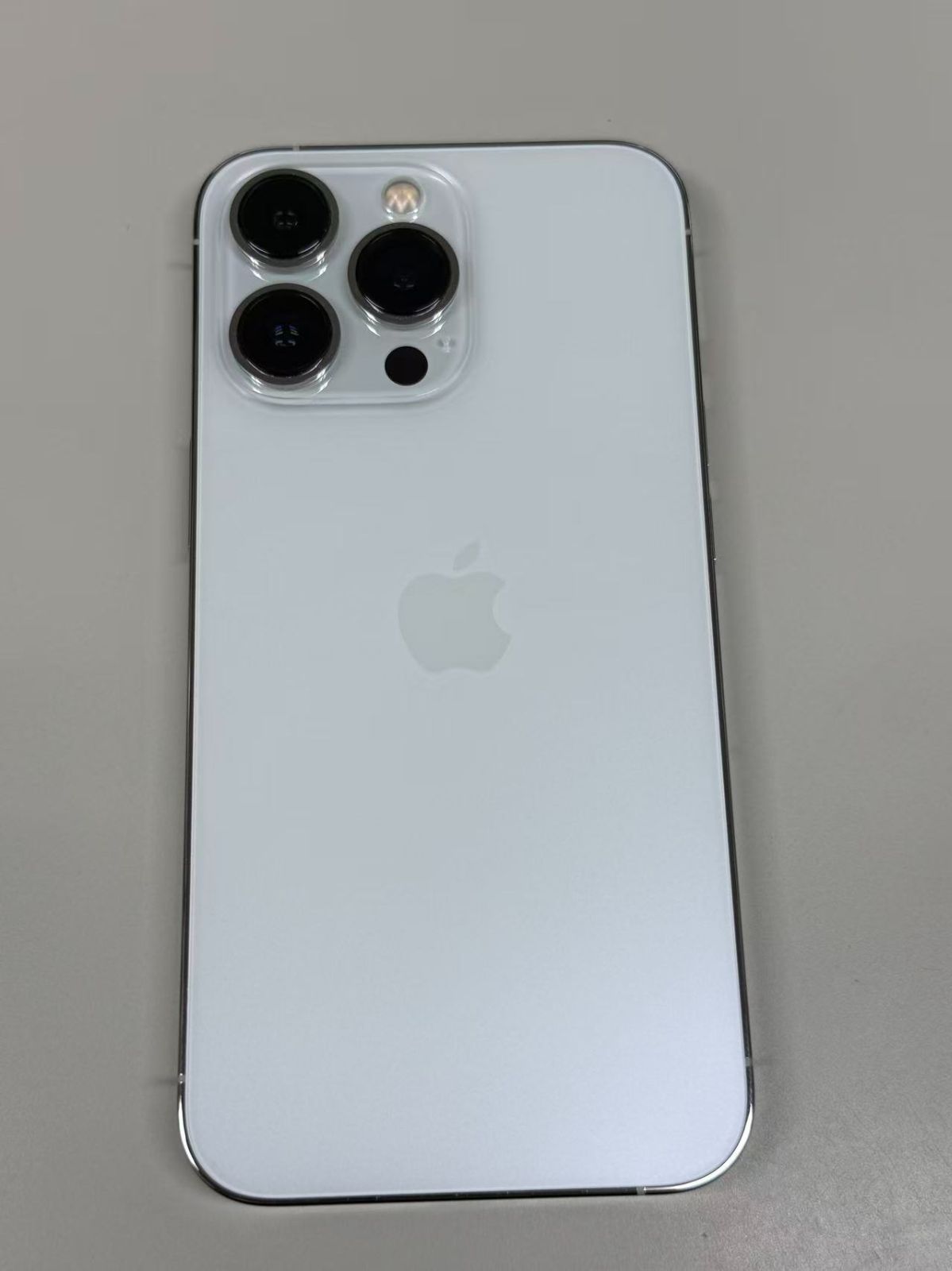 美品 電池100%SIMフリー iPhone13 Pro 2568GB シルバー - メルカリ