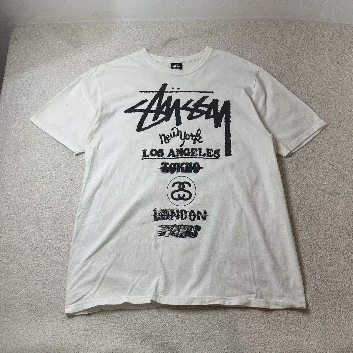 105 STUSSY ステューシー ワールドツアー トライブ 半袖Tシャツ