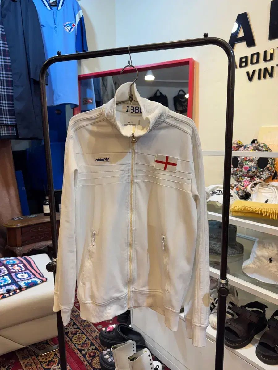 アディダス イングランド 1982 ヴィンテージ トラック ジャケット 白 100size