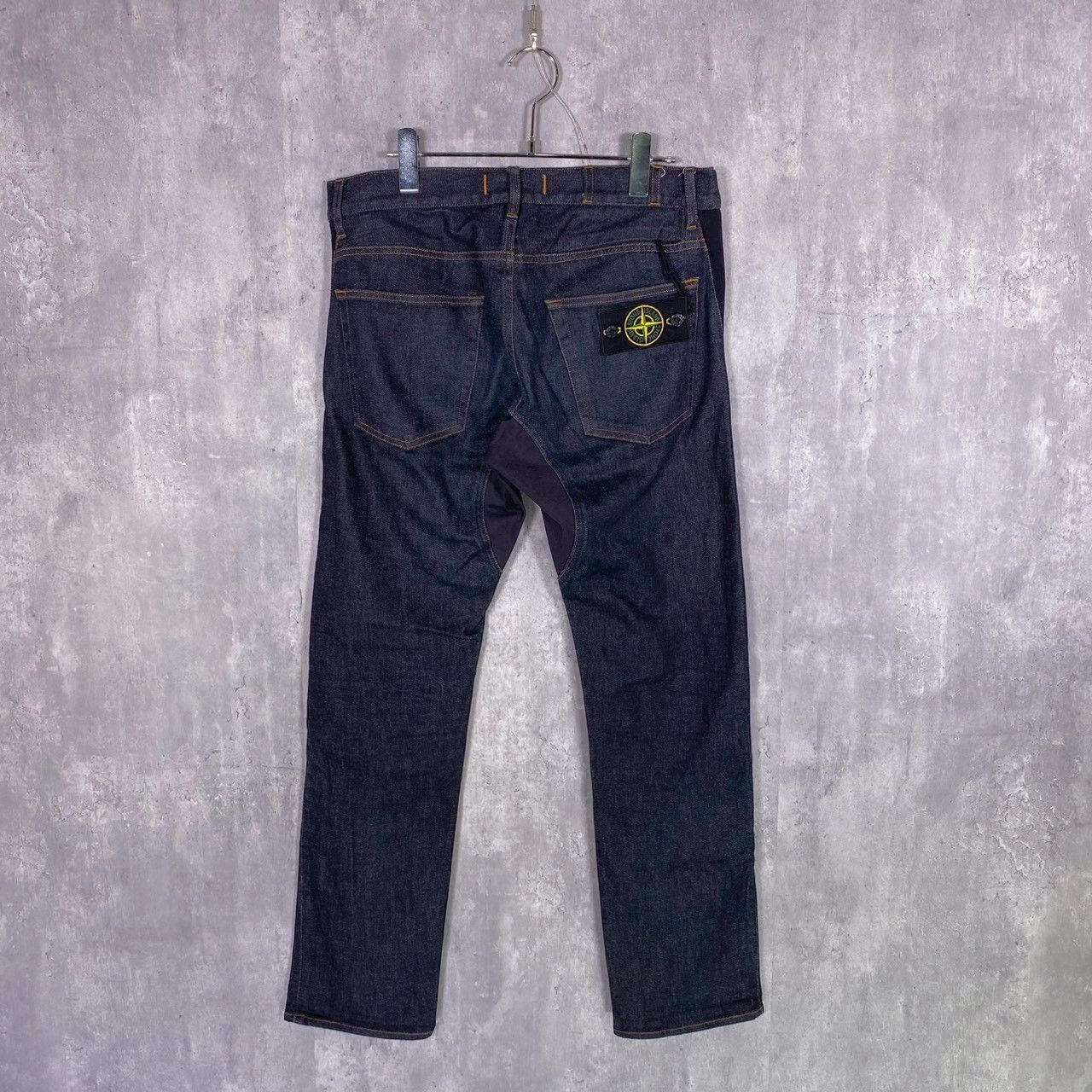 STONE ISLAND』ストーンアイランド (31) デニムパンツ メンズ - メルカリ