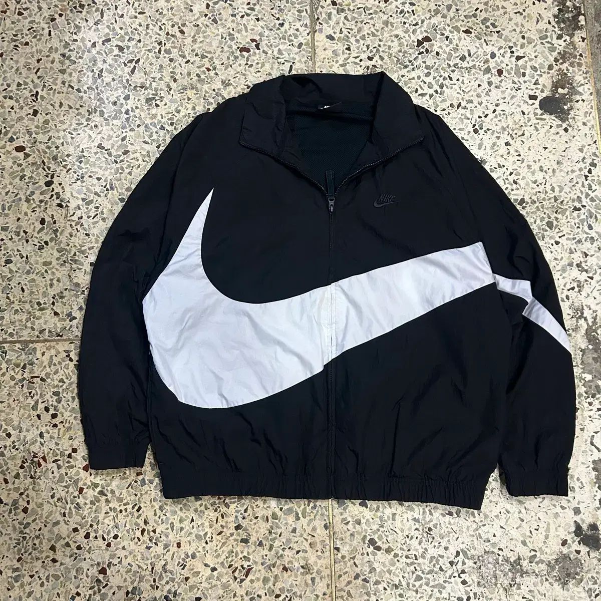 ナイキ(Nike) ビックスウォッシュ ナイロン トラックジャージ ジャケット