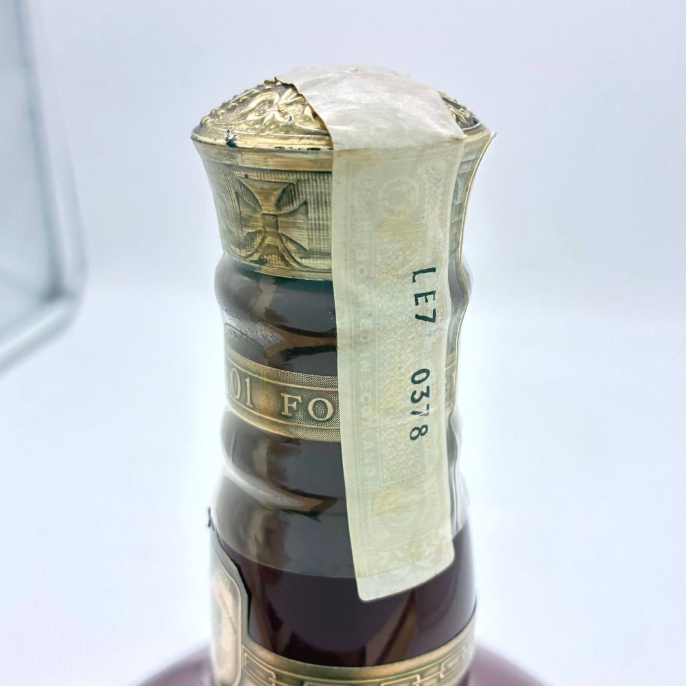 ロイヤルサルート 21年 陶器ボトル 700ml 古酒 - メルカリ