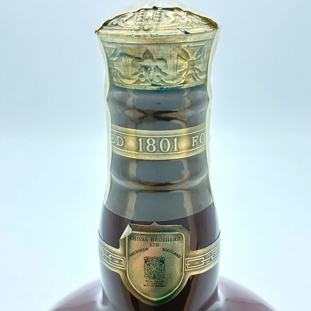 ロイヤルサルート 21年 陶器ボトル 700ml 古酒 - メルカリ