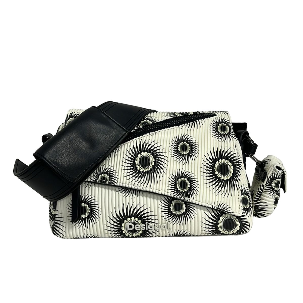 Desigual(デシグアル) ショルダーバッグ - 白×黒 花柄/型押し加工/ストラップ着脱可/フラップバッグ