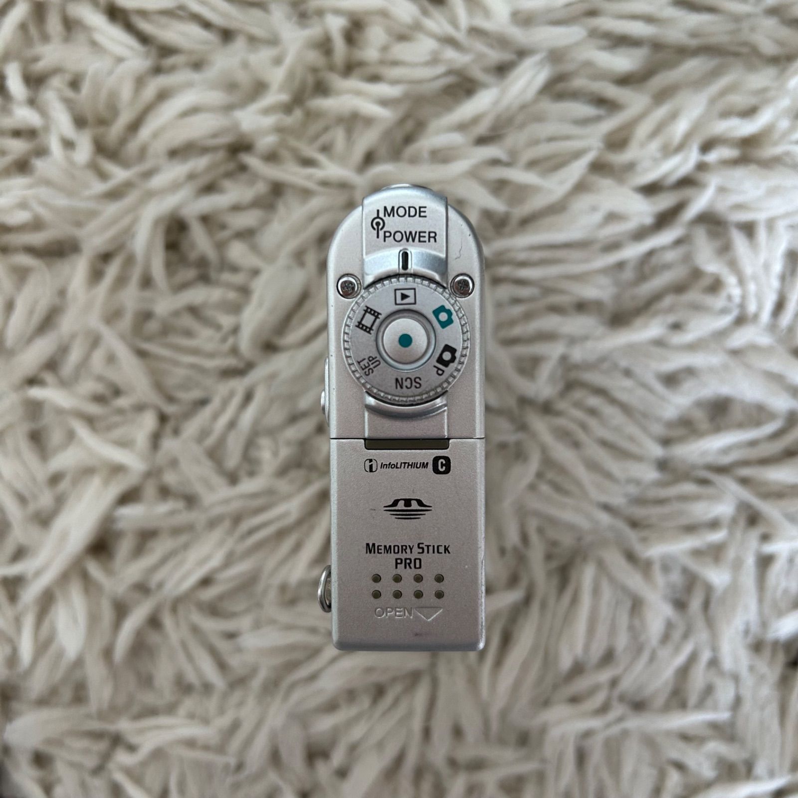 ✨美品✨】SONY DSC-F77 平成レトロ コンデジ シルバー - メルカリ