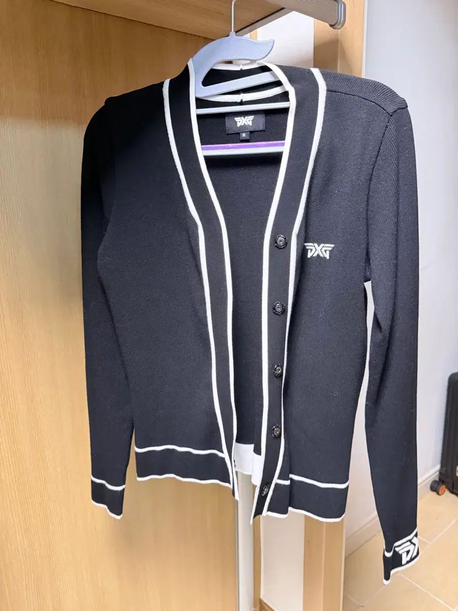 (新品) PXG レディース ブラック Vネック カーディガン XS