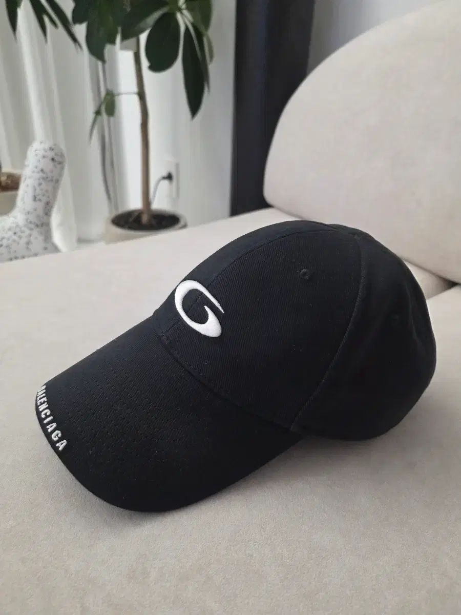 L バレンシアガ ループ スポーツ アイコン キャップ ブラック 白