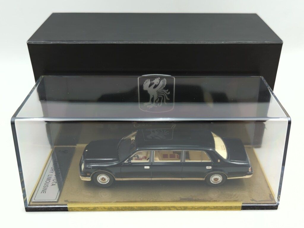 1/43 TOYOTA CENTURY LIMOUSINE Black