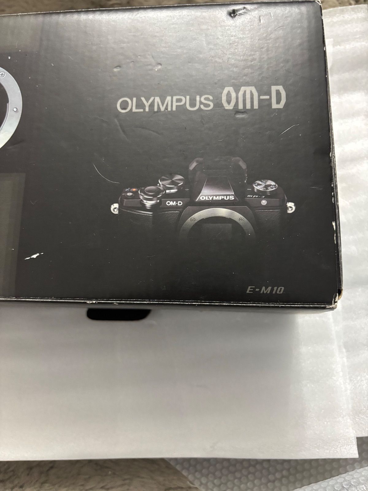 OLYMPUS OM-D E-M10 本体　　26040850