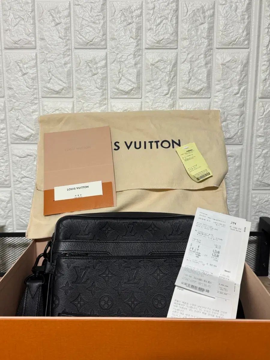 OS Louis Vuitton ルイヴィトン シャドウ ツリー モノグラム メッセンジャーバッグ M46602