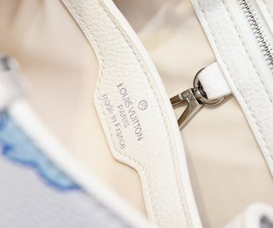 Louis Vuitton、リュックサック、手首バッグ、旅行バッグ、手に提げて肩にかけてもいい、暗潮が押し寄せて目がくらむデザイン
