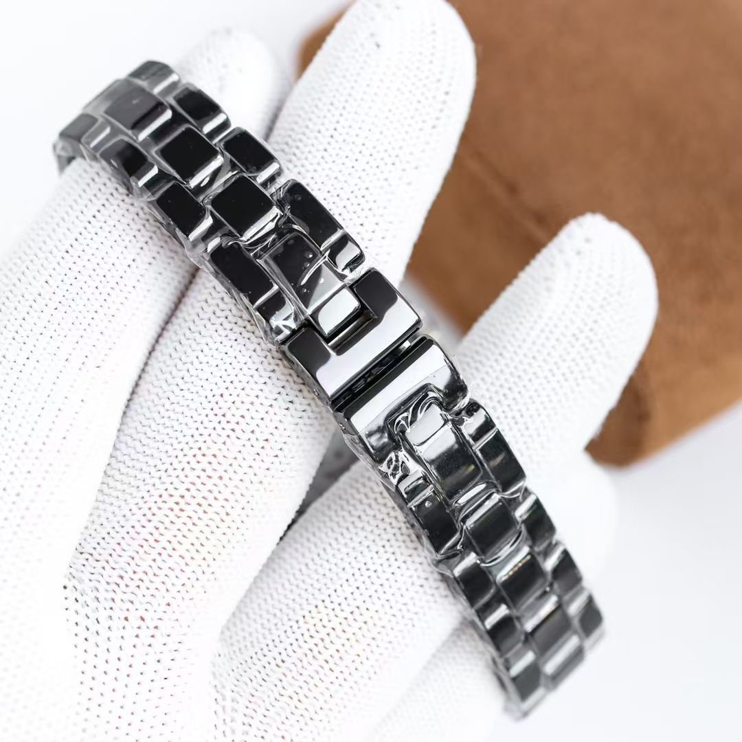 ご購入大歓迎です シャネルクロノグラフ 33mm　ブラック 自動巻き｜本日限定特価｜新品未使用