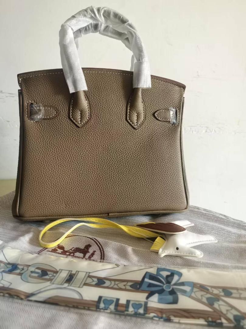 HERMES エレファントグレーのハンドバッグ／ショルダーバッグ