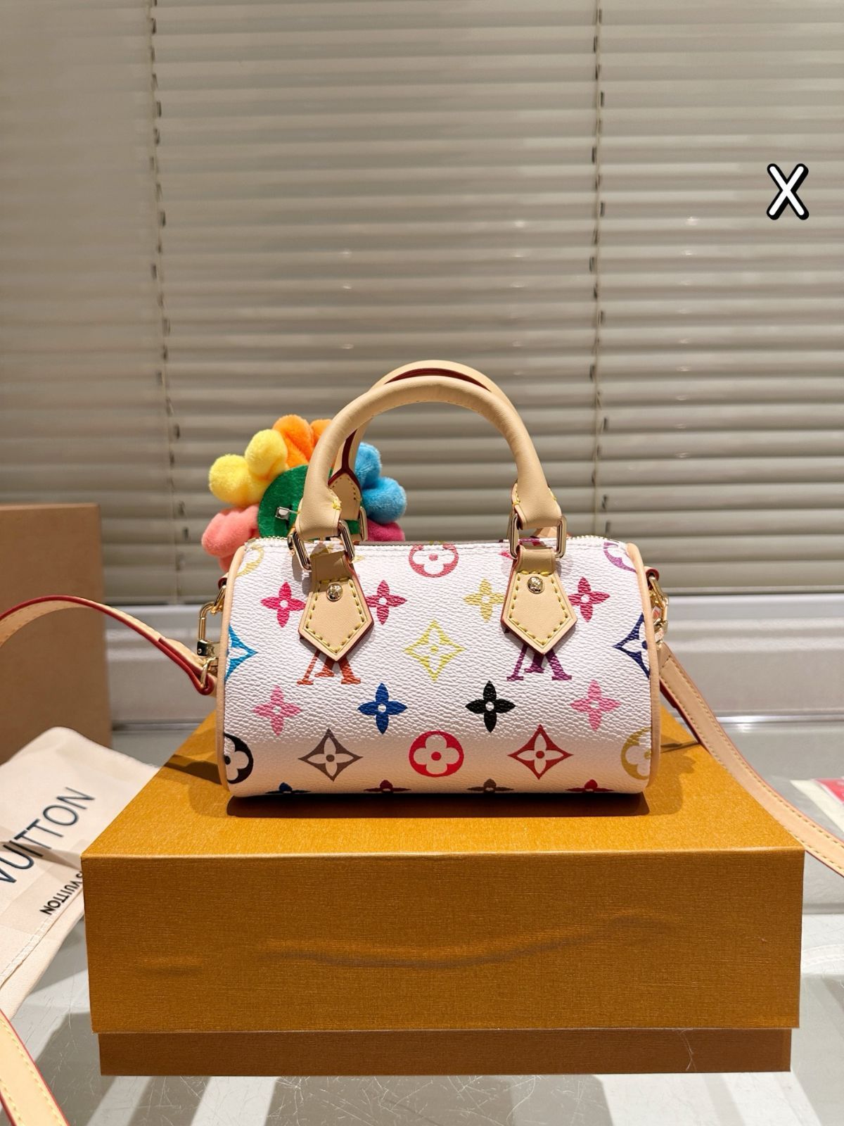 今日特価】LV x Takashi Murakami White Multicolor Nano Speedy 16 