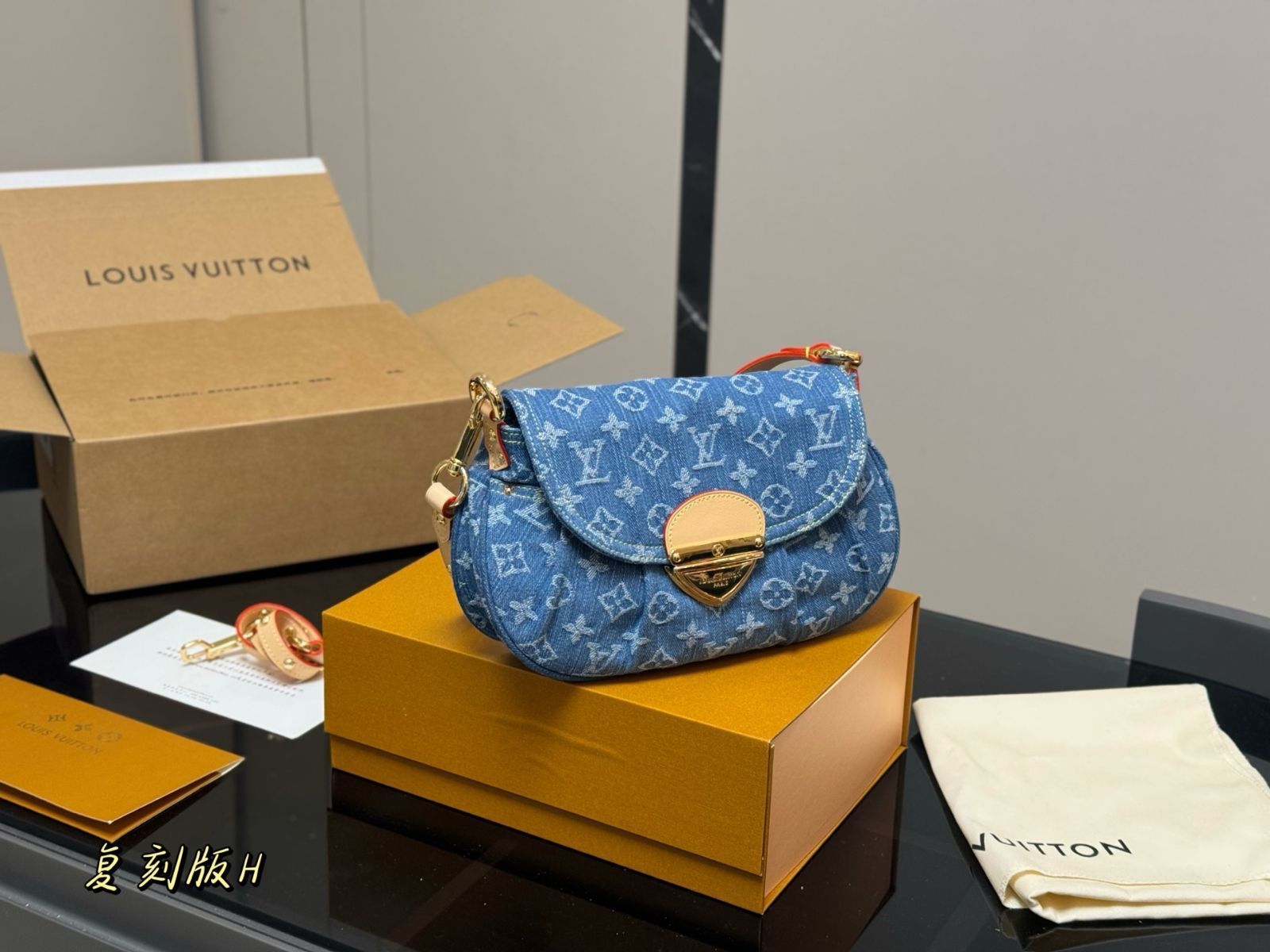 【今日特価】Louis Vuitton Denim Inflatables ルイ ヴィトン デニム インフレータブル ポーチ-WTO輸入1