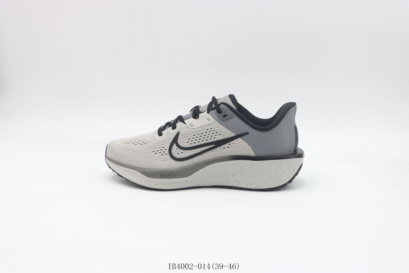 【今日特価】NIKE ナイキ ランニングシューズ グレーブラック IB4002-014