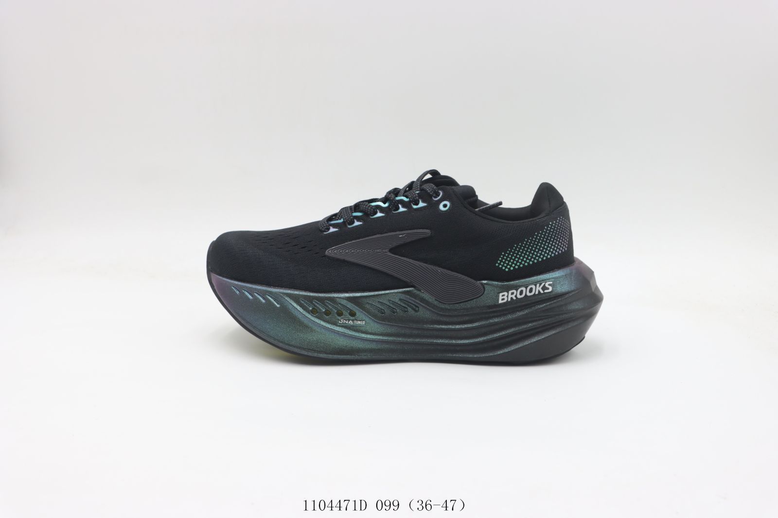 【今日特価】ブルックス（Brooks）のスニーカー、ブラックブルー、1104471D 099