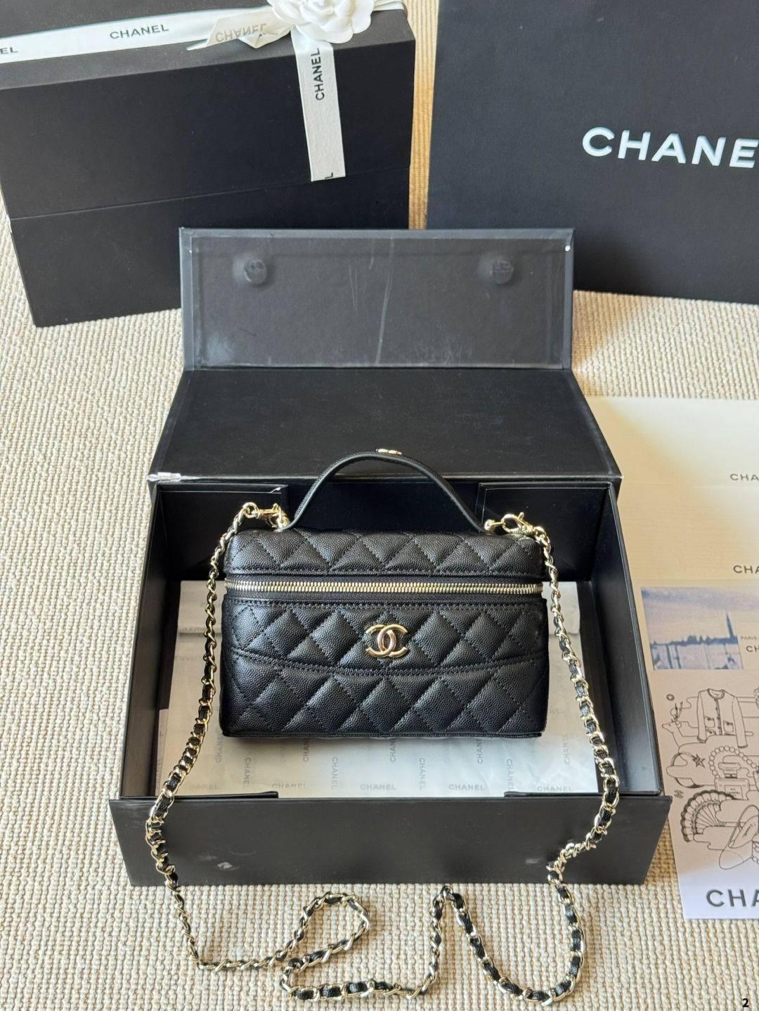 【今日特価】Vintage Chanel 25c ハンドル ボックスバッグ - Chanel