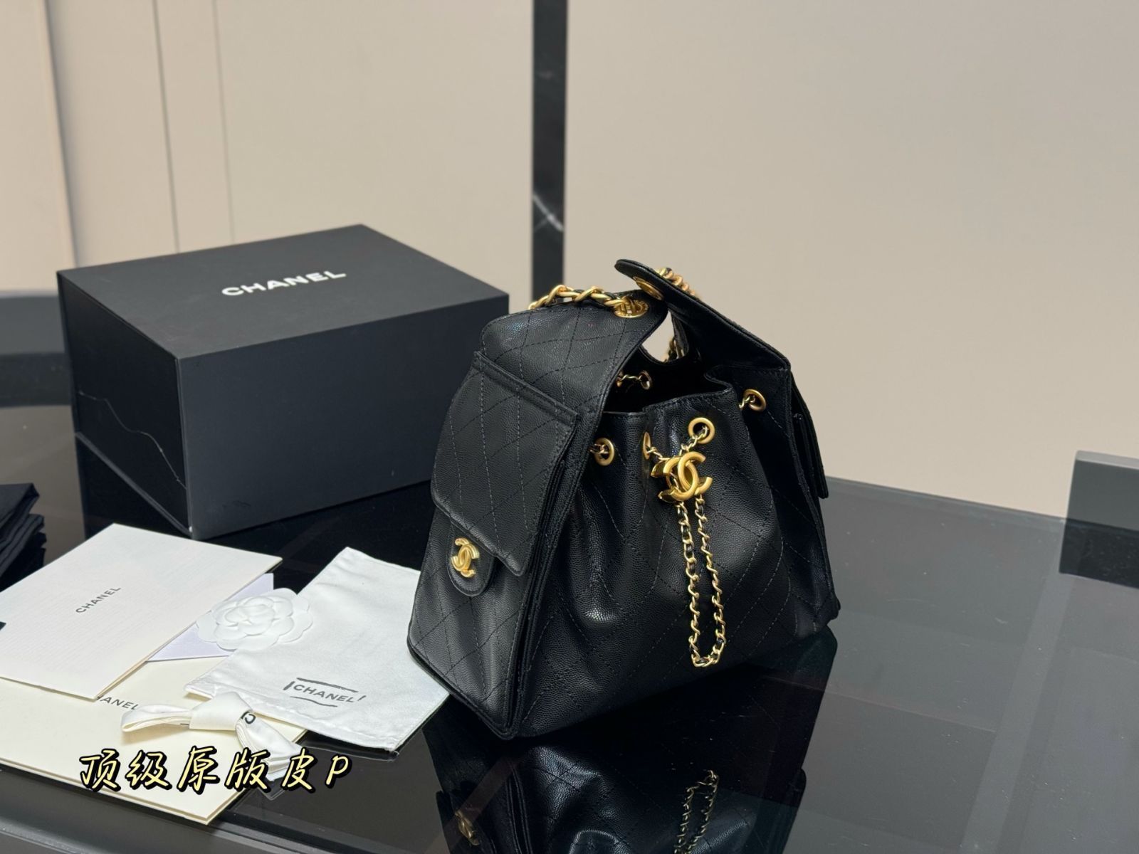 【今日特価】Chanel 25S ホボバッグ キャビアレザー 25×19cm