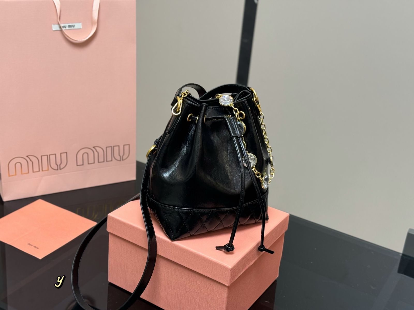 【今日特価】miumiu Bucket Bag 1922cm ミュミュ バケツバッグ