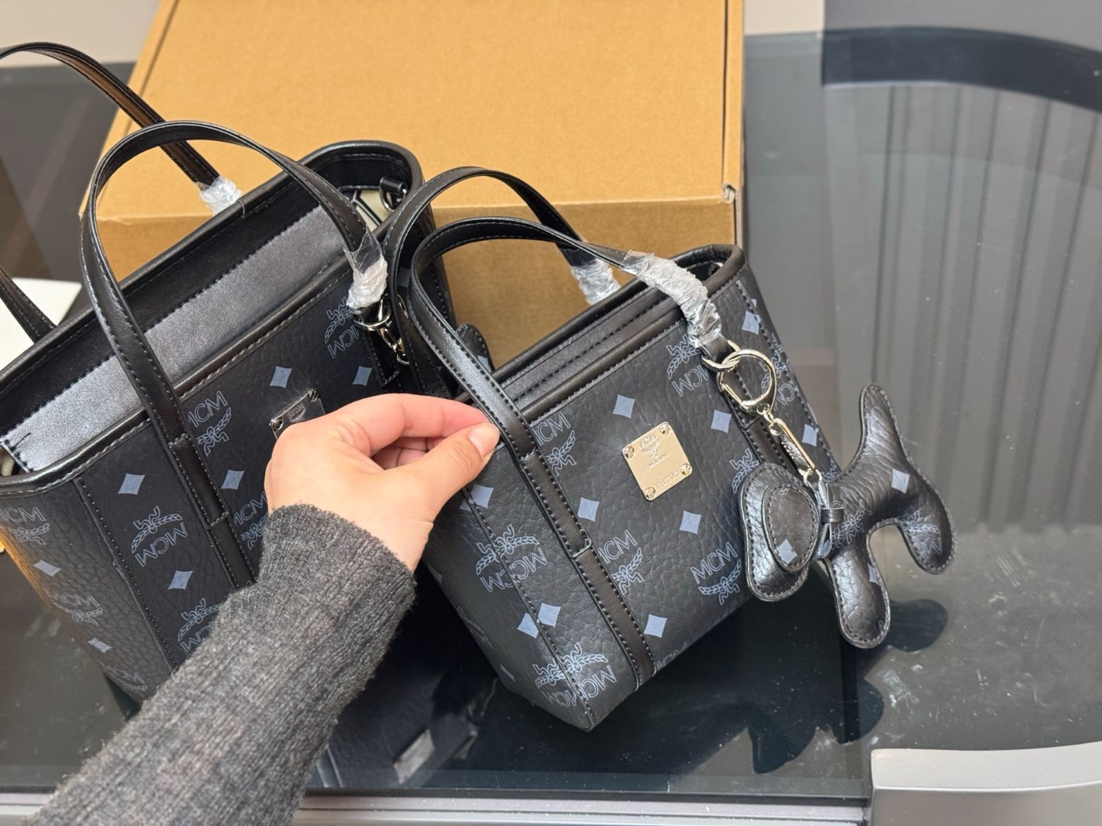 【今日特価】MCM New Market Tote Bag メシューエム ニュー マーケットトートバッグ 【今日特価】MCM New Market Tote Bag メシューエム ニュー マーケットトートバッグ