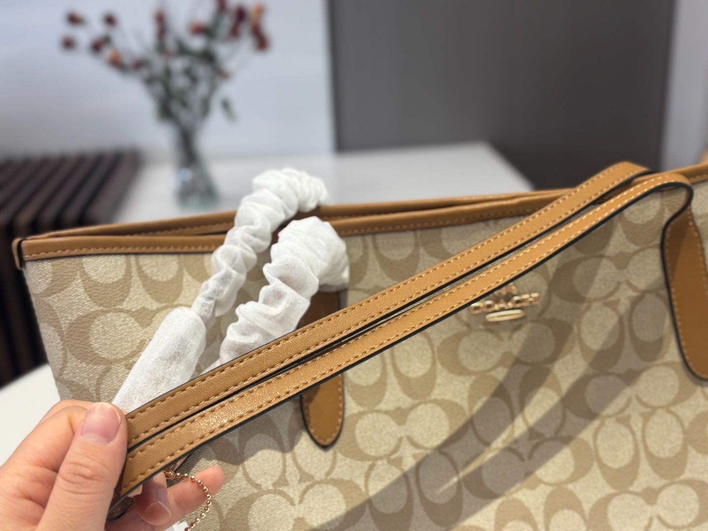 【今日特価】COACH City 33 Snap Tote Bag - コーチ City 33 吸扣トートバッグ