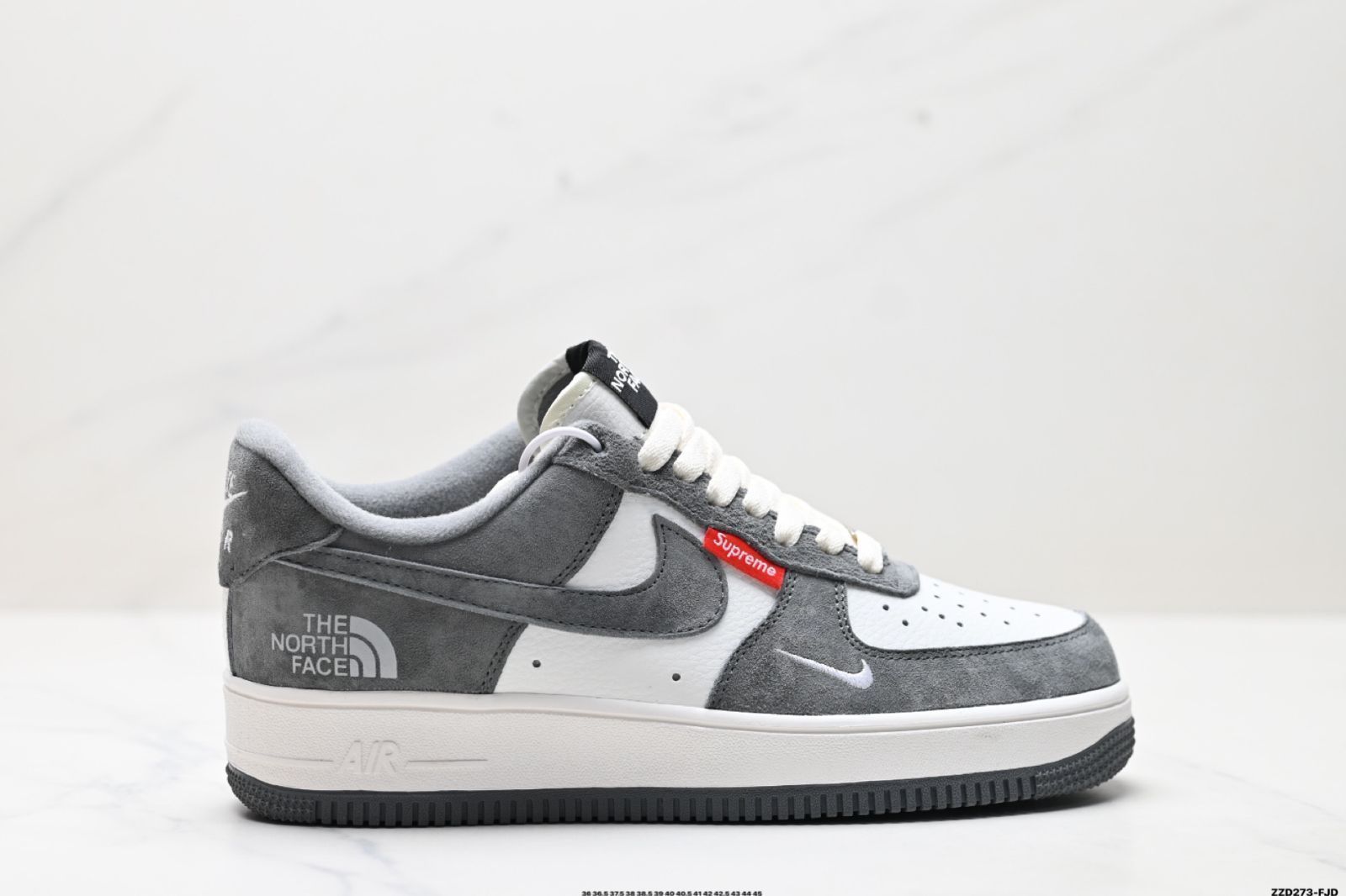 Nike（ナイキ）Air Force 1‘07 純正ロートップエアフォースワンモデルを再現
