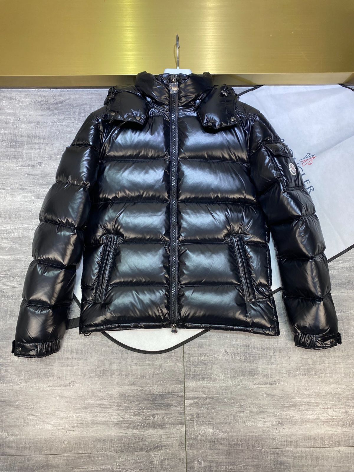 MONCLER （モンクレール）ダウンジャケット｜本日限定特価｜新品未使用