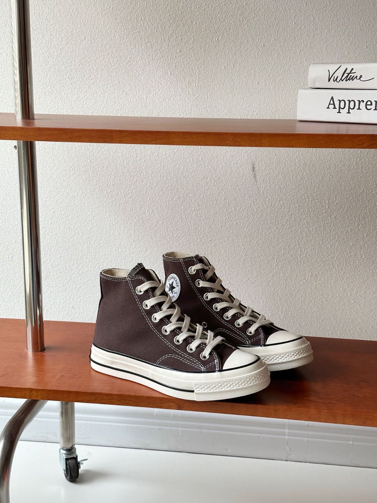 【今日特価】Converse Chuck Taylor All Star 1970s ハイカット カンバスシューズ（ブラウン）！送料無料！在庫限定のお得な価格です！