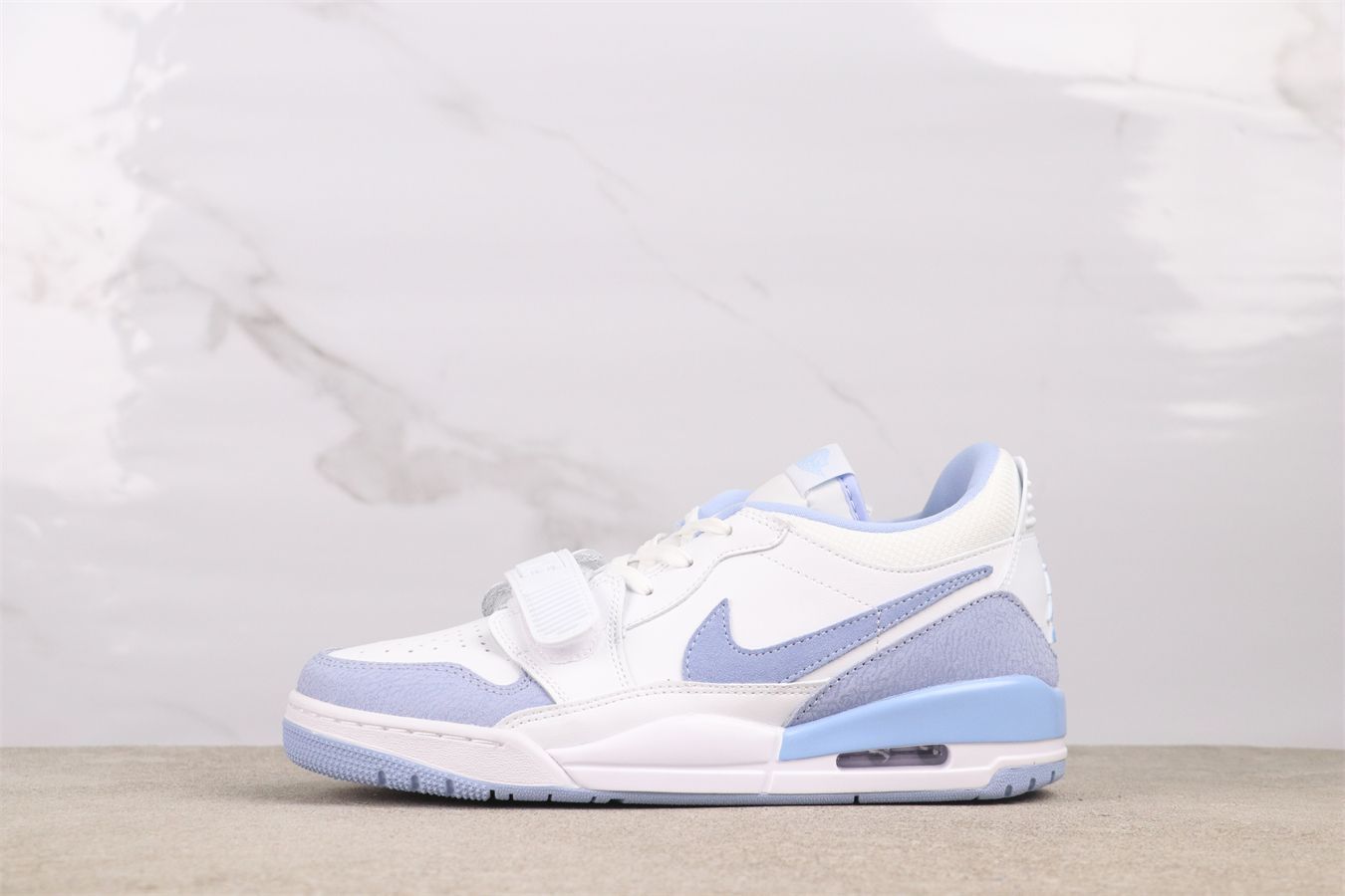 【今日特価】AIR JORDAN / エア ジョーダン ホワイト ウォーター ブルー FQ7827-104