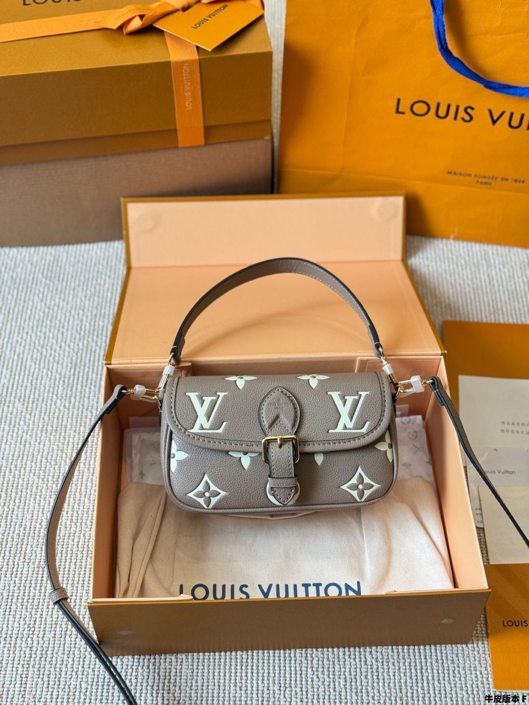 【今日特価】LV nano Diane ナノ ダイアン 牛革 アンダーアーム バゲット 18