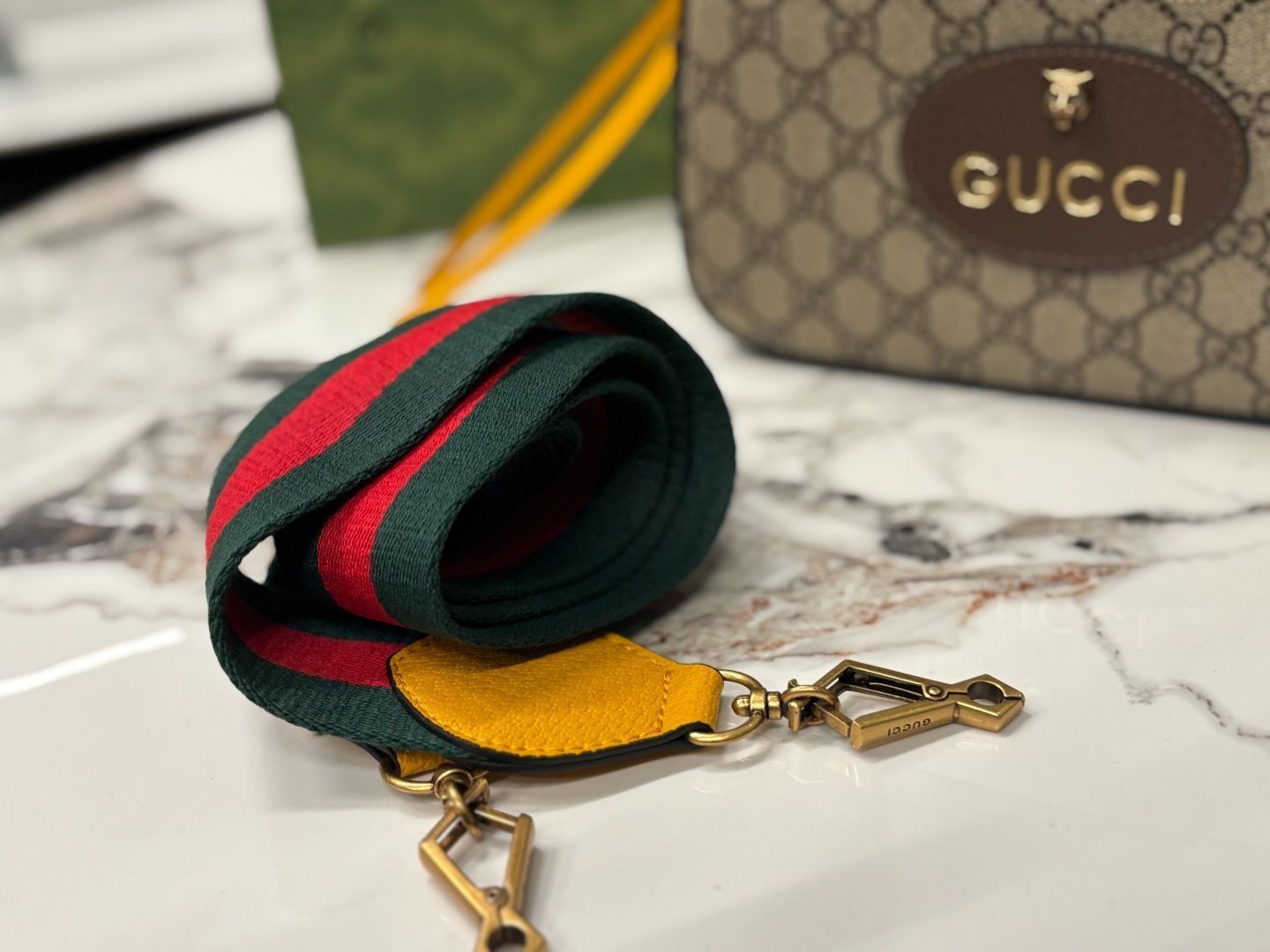 今日特価】Gucci Tiger Head Camera Bag グッチ タイガーヘッド カメラ 
