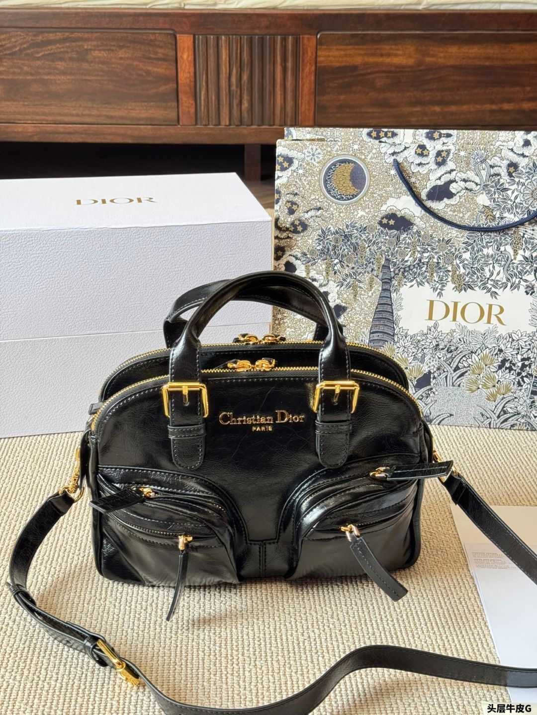 【今日特価】Dior 2025 新作 Grand Tour ボウリングバッグ 28×17cm オイルウォックドレザー仕様