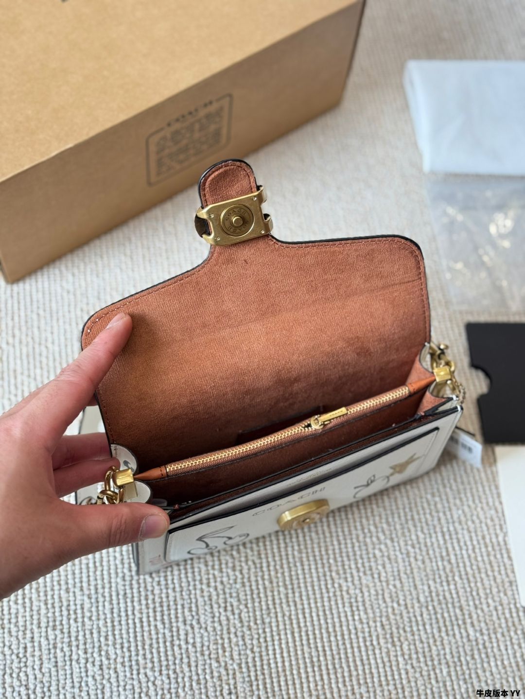 Coach 新 Tabby 3 層ダイオニサスバッグ（ギフトボックス包装）
