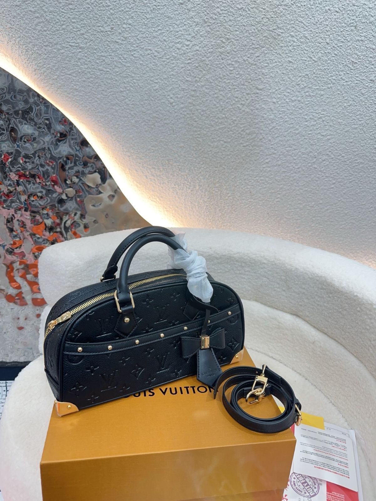 LV ボウリングバッグ