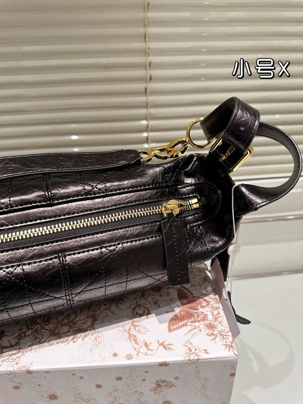 Dior 原単バージョン 牛革 D-Journey ショルダー・斜め掛けバッグ Dior 原単バージョン 牛革 D-Journey ショルダー・斜め掛けバッグ