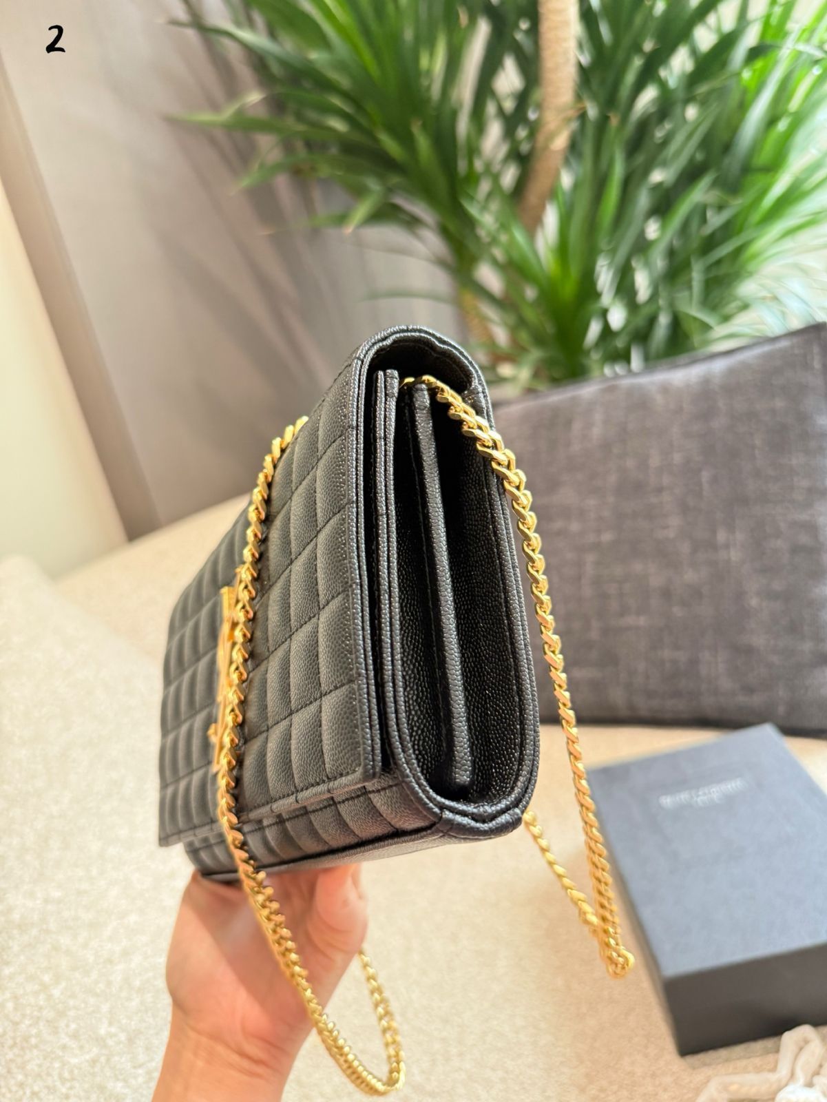 YSL プリンスウェンと同じモデルの Woc チェーンバッグ YSL プリンスウェンと同じモデルの Woc チェーンバッグ