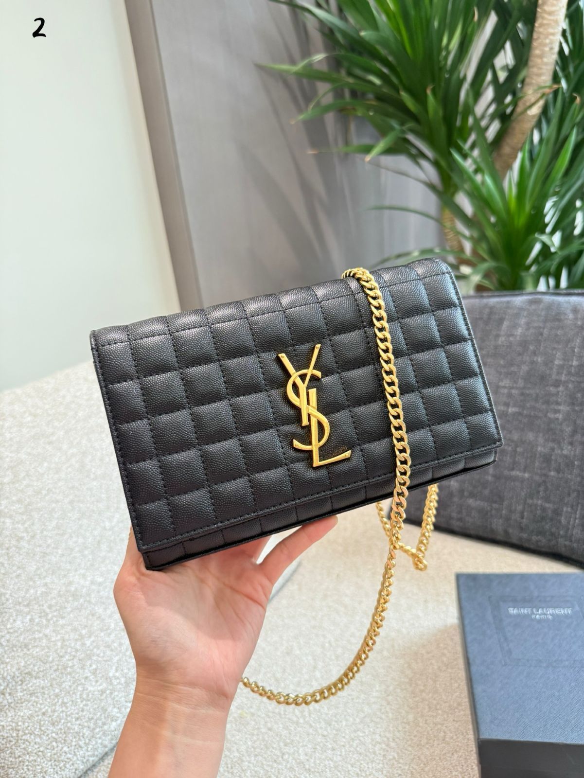YSL プリンスウェンと同じモデルの Woc チェーンバッグ YSL プリンスウェンと同じモデルの Woc チェーンバッグ