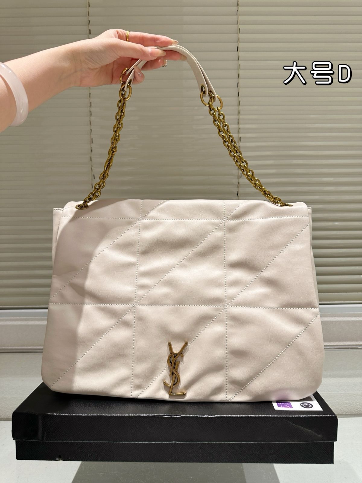 【今日特価】YSL Jamie Shopper Bag 40×27cm(イエス・サンローラン ジェイミー ショッパーバッグ 40×27cm) 【今日特価】YSL Jamie Shopper Bag 40×27cm(イエス・サンローラン ジェイミー ショッパーバッグ 40×27cm)