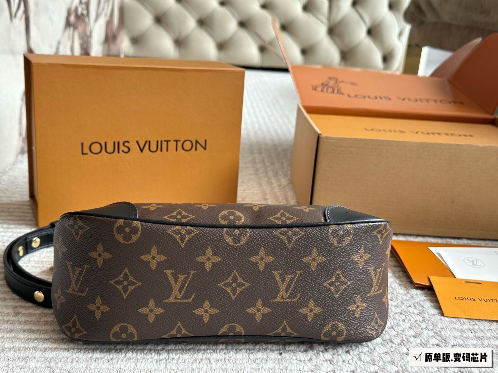 今日特価】Louis Vuitton Monogram Half Moon Bag ハーフムーン バッグ 