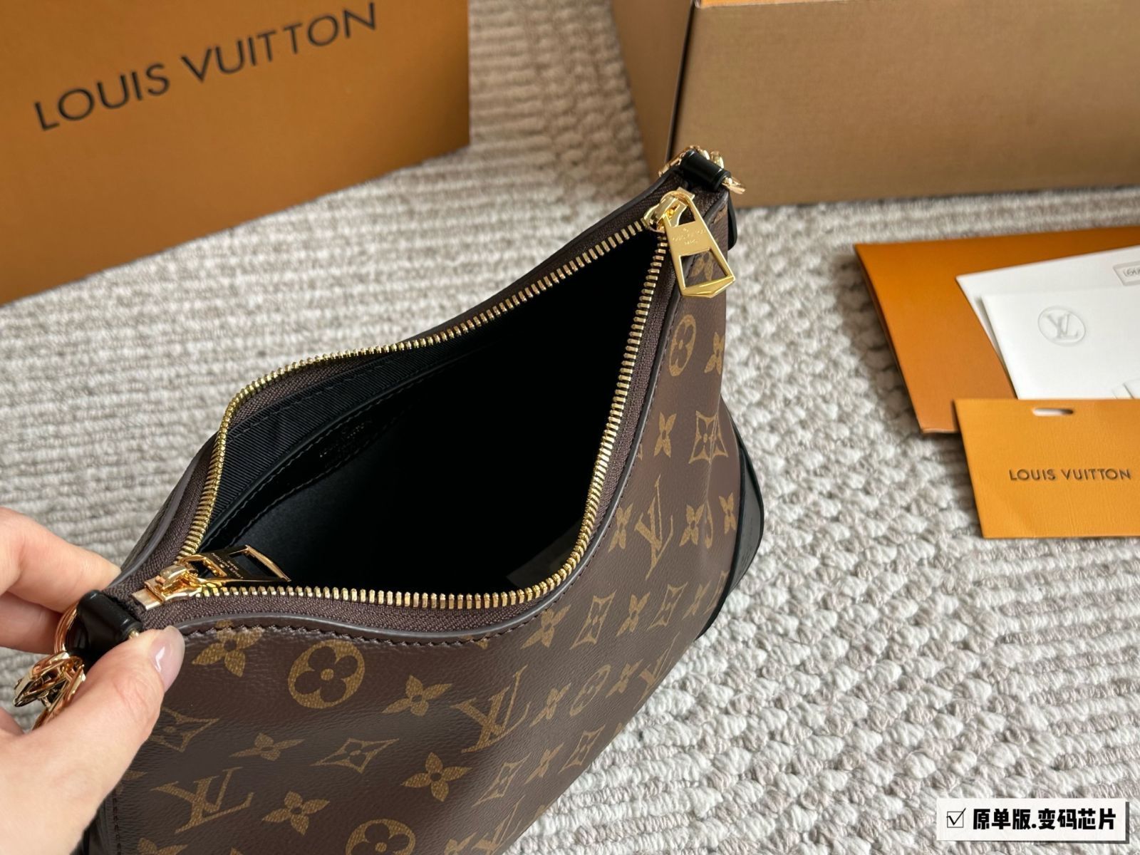 今日特価】Louis Vuitton Monogram Half Moon Bag ハーフムーン バッグ 