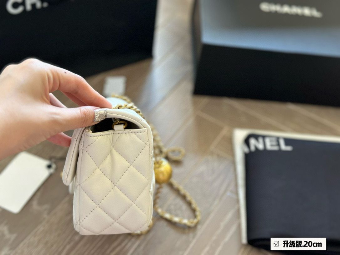 【今日特価】Chanel Gold Ball CF17 Bag (Black) - シャネル ゴールドボール CF17 バッグ（ブラック）