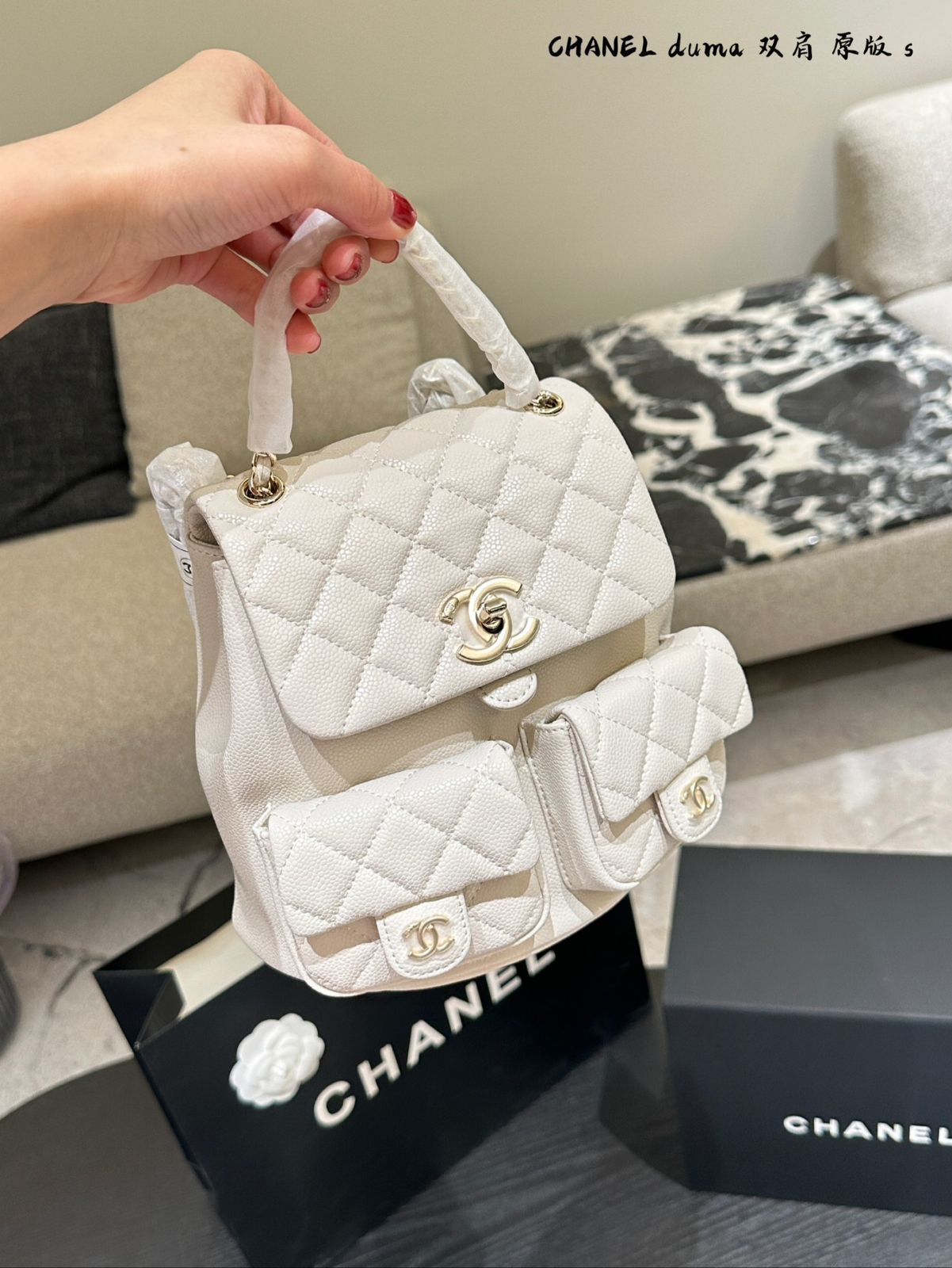 CHANEL ダマ フロッグバックパック - ダブルポケットデザイン 21×22cm [本日特価|新品未使用品]