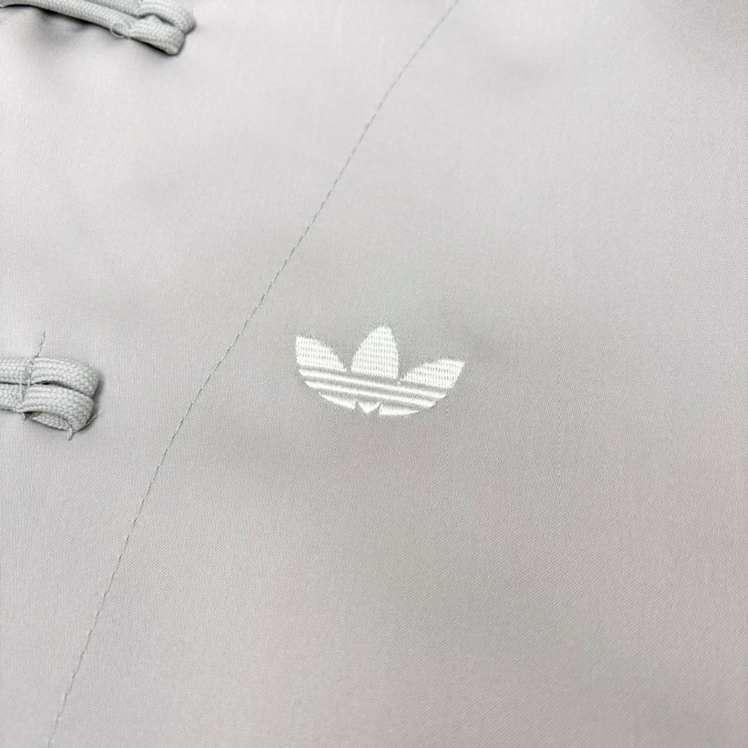 adidas Originals 新中式スタンドカラージャケット [本日特価|新品未使用品]