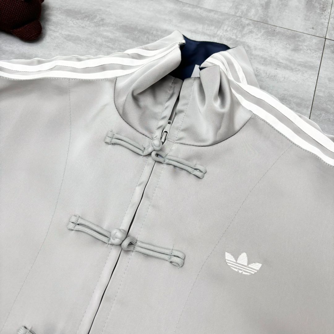 adidas Originals 新中式スタンドカラージャケット [本日特価|新品未使用品]
