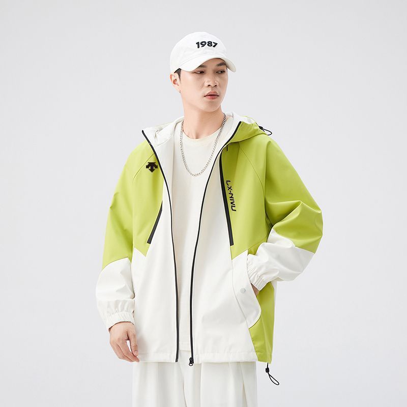 DESCENTE メンズ ライトウェイトジャケット [本日特価|新品未使用品]