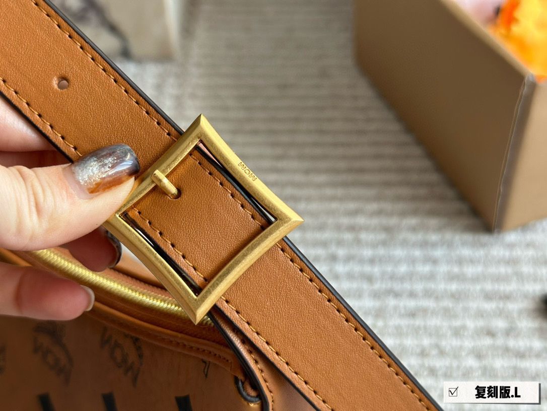【今日特価】MCM Hobo Bag ホーボーバッグ バタークロ issant 【今日特価】MCM Hobo Bag ホーボーバッグ バタークロ issant